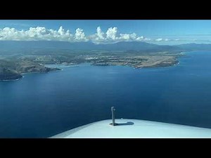 B717 Landing in Lihue, Kauai Island
