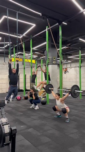 Fit Plus on Instagram: "Easy 🛑✋😮‍💨 #fitlife #fitplus #fitness"