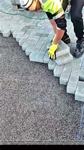 The Art of Paving: Fast, Precise, and Surprisingly Satisfying!#PavingArt #Construction #Satisfying