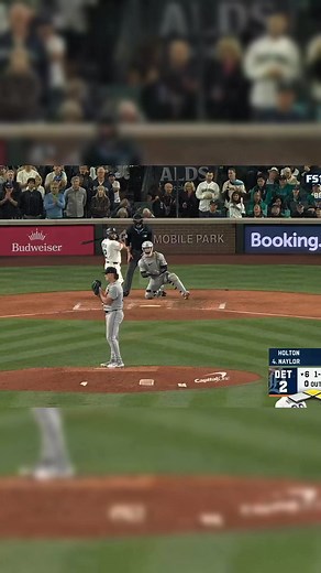 Javy Baez does it again 🪄💥 — a slick double play in the 6th that kills the Mariners’ rally and flips the momentum right back to Detroit. That’s what El Mago does best 😤🐯 #DetroitTigers #RepDetroit #BuiltDifferent #ElMago #MLB | Motor City Sports Hub