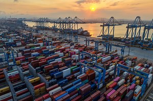 ‘De minimis’ tariff loophole ends. What does it mean for consumers?