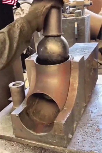 Factories 🏭 #fyp #foryou #satisfying #oddlysatisfy #us | factory