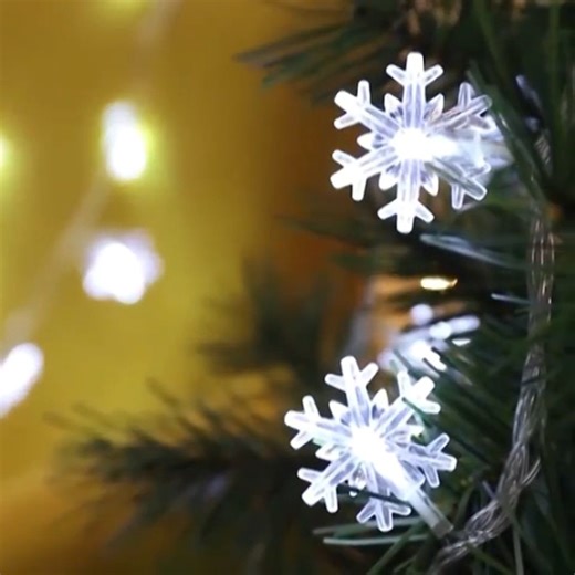 Watch WesGen Christmas Lights，Snowflake String Lights Battery Operated Waterproof 20ft, 40 LED Fairy Li... on Amazon Live