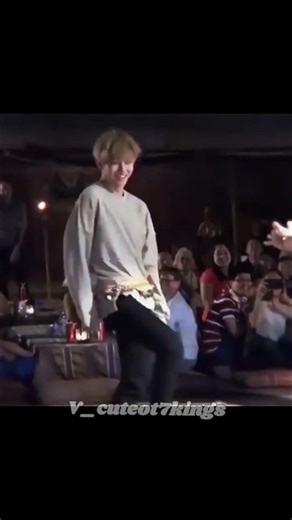 Belly dance - edit V(BTS)😜 #shorts #kimtaehyung #dance