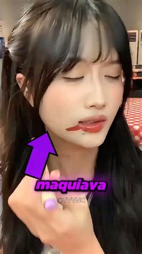 She confused lipstick with a 'magic pencil' and look what happened! 😳💄