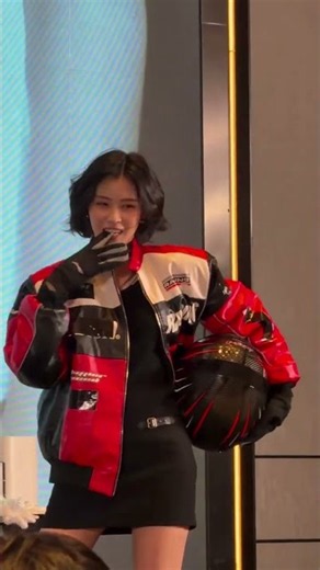 SHIN RYUJIN YOU ARE INSANE 🧎‍ every time i think i’ve gotten used to her aura, she proves me wrong