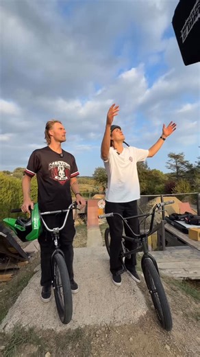 3.5K views · 68 reactions | only rule: do what the dice says  : @arjanellens, @pimscheers #mastersofdirt | Masters of Dirt | Facebook