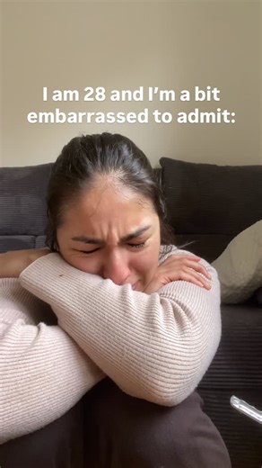 Angeli Kapoor | Becoming Yourself on Instagram: "I’m 28 and I’m a bit embarrassed to admit: 1. I have currently exactly 133€ in my bank account. No savings, no income, nothing to my name. 2. Have no academic qualifications. I’ve only done a 200hr Yoga Teacher Training in 2021 and that’s only because I got pregnant unexpectedly at 24. 3. I almost aborted my first child out of fear of loosing my freedom and independence. Glad I didn’t ❤️ 4. I have been too self conscious of what others think of me