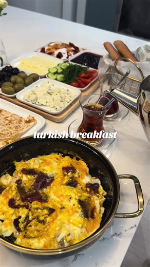 Tag someone you would like to eat tuekish breakfast with 🫶🏼 Missed making brekfast videos! Can‘t wait to visit Turkiye again🥲 #breakfast #turkishbreakfast #kahvaltı #brunch #brunchideas #breakfastideas #kahvaltiliktarifler #fyp #fypシ #kesfet #kesfetteyiz #beniöneçıkart #canada_life🇨🇦 #xyzbca