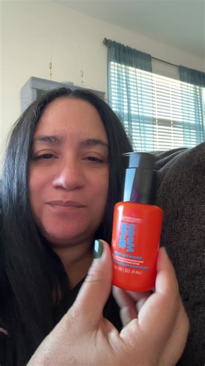 I’m obsessed with this matrix mega sleek serum it made my hair so shiny and healthy looki!! #matrixhair #matrixmegasleek #complimentary #giftedbymatrix #influenster free product for review @influenster @Matrix
