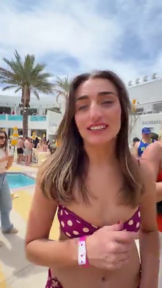 Smelly challenges Nicky to pick up a brunette