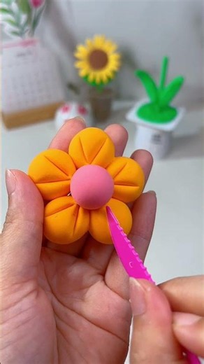 Simple Crafts | Making Small Orange Flowers Out of Clay! #DIY #Handicrafts