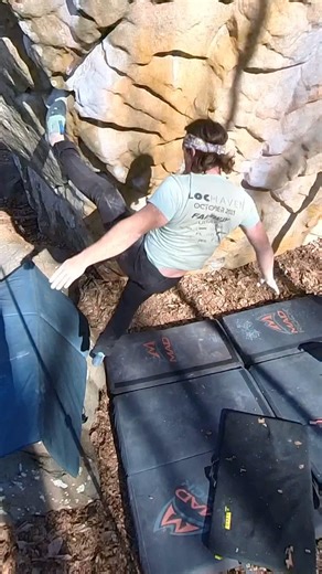 Could have gone worse #climbing #rockclimbing #bouldering #fail #outdoors #outdoorbouldering