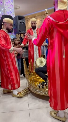 1.6K views · 224 reactions | فرقة #حلاوة_تلمسان قرقابو نڨافات  كالعادة ترافق اعراسكم في جميع الولايات ⁦ للحجز او الاستفسار يرجى الاتصال بالرقم  0777692108 ☎️ مرحبا بالجميع❤️殺 | Groupe Halawa Tlemcen | Facebook