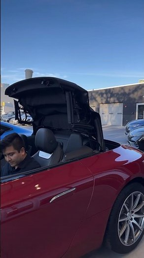 Amazing Soft Top of the 2024 Mercedes-AMG SL 43 Roadster #amgsl #sl43