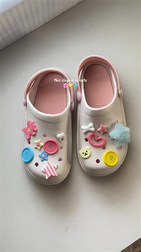 Comfy & cute clogs 🌸🩵💛 #cuteclogs #comfyclogs #clogshoes #clogsslippers #clogsforwomen