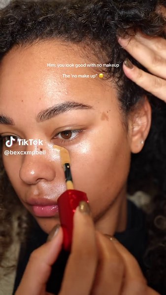 I’m all natural babe 👀😂 men ability to see make on a women needs to be studied LOOOL @L'Oréal Paris UK skin ink in 300 @Erborian cc cream in caramel @NARS Cosmetics Laguna bronzer shade 4 @bareMinerals in neutral medium 15 @Saie few blush In dreamy @Hourglass Cosmetics unlocked mascara @Clarins Official lip comfort oil in Pittaya #nomakup #makeup