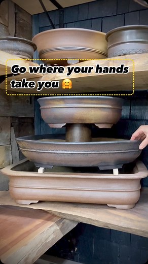 Hand-building pots by coil, slab and wheel techniques in the studio. Each pot is unique, and the design evolves by watching the pot take shape. Dark brown pots are wet, unfired clay. Pinkish orange pots are bisque fired. The final high-firing produces durable, stoneware pots. #bonsaipot #bonsaipots #bonsaigram #bonsailife #bonsailove #bonsaipotlovers #bonsaipotslovers #bonsaipottery #bonsailovers #bonsaï #canadianbonsai #bonsaihandmade #bonsaiofinstagram #potbonsai #bonsaicanada | Dragonbonsaist