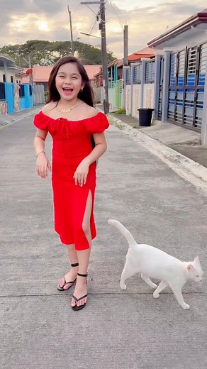 Her certified photo and video bomber❤️ #jycah #jycahnaticc #modeling #elite Louie Valencia Jacky Louie Valencia Angel Aguirre Aurea Valencia Lourdes Valencia Claris Pama Erwin Pama Jacky Valencia Nicole Atienza | Jycah Louise Valencia