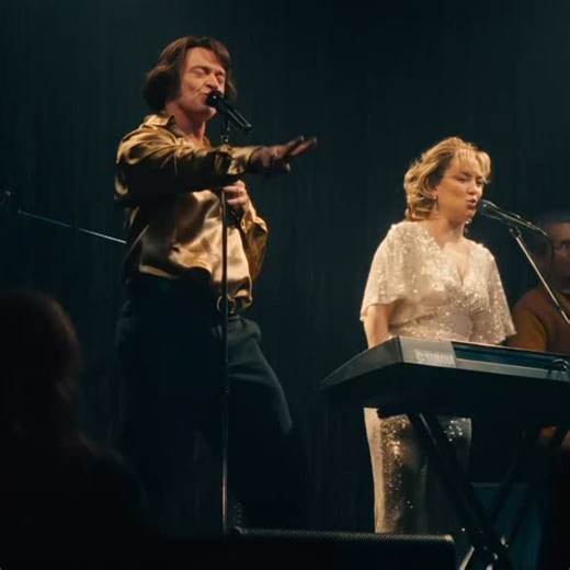 Ryan Reynolds on Instagram: "No trailer can capture how good and how gorgeous @songsungbluefilm is. I think it’s as close to perfect as it gets. @thehughjackman and @katehudson put greatness into every moment, frame and note. The whole thing is a feeling — you don’t want it to ever stop. And @mybrewtube… you’re an incredible storyteller. #SongSungBlue"