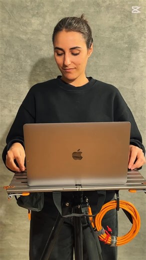 Tether Tools on Instagram: "Built around the way you create. No compromises. Ultimate customization. Just a workflow that keeps up with the way you work. Featuring @ds_sanchez × @tethertools ✨📸 #aerotrac #tethertools"