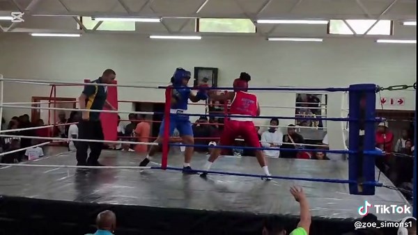 Exciting Boxing Match Highlights with Zoe Simons