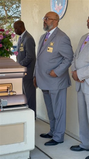 Our President & Founder giving closing remarks at the burial of Mrs. Annie Lee (Murphy) Parker | Troy B. Smith Professional Services