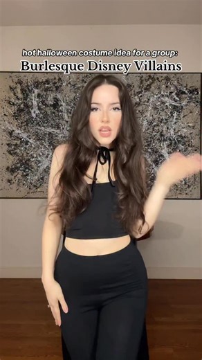 PART 5 ❤️ Fun Halloween costume idea for a group: Burlesque Disney Villains! Which look is your favorite: Glamorous Mother Gothel, Yummy Yzma, Luscious Lady Tremaine, or Heart-Racing Queen of Hearts?! #halloweencostume #styling #costumes #outfitinspo #disneyvillains | Janice Glimmer