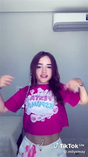 Milly Pinho Dançando-.| { Tik Tok Dos Famosos Dance }