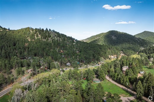 Living in Indian Hills, CO