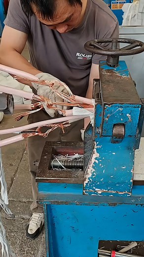 This multi core cable is made through twisting, wrapping, and armoring #fblifestyle #CableManufacturing #ElectricalEngineering #IndustrialProcess | Emarket Studio