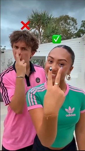 Viral Tiki Tiki music Trend 😘 Try Finger Challenge 😍 #tikitiki #shortvideo #music #dance #trending