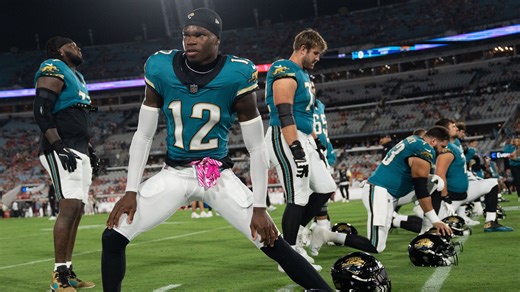 Travis Hunter Tracker, Jaguars rookie makes his longest play of the season with 44-yard catch
