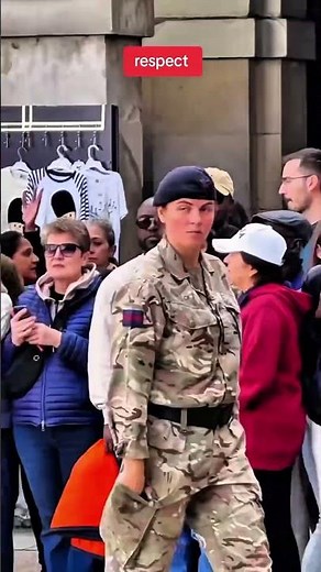 Don’t mess with the king’s guards #kingsguards #history #britishsoldier