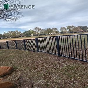 [Hot Item] Garrison Metal Wire Mesh Garden Fencing Plastic Iron Gate Stainless Steel Fence