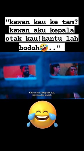 Hantu bodoh?awak hantu bodoh ke? Aku belum pernah dengar lagilah orang mati kena cekik hantu! Ni baru first time aku tengok 🤣🤣-bell #gengsakauVshantutingtong #comedyhorror #shortmovie #moviemelayu #lawak | Shiela Rodzi