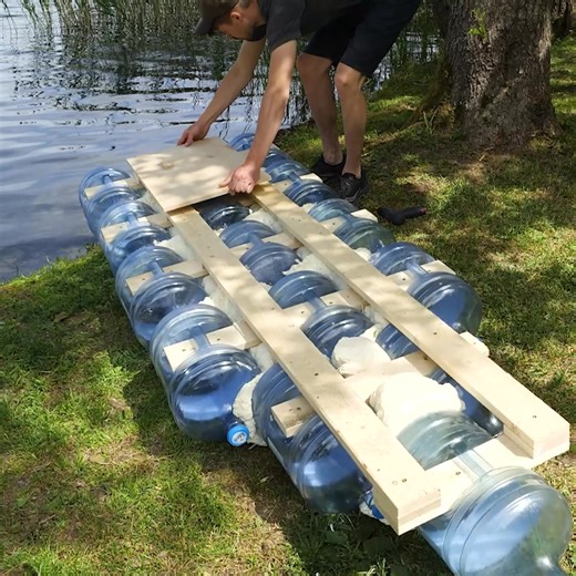 251K views · 544 reactions | Building a Boat Using Water Bottles! | Earth Wonders | Facebook