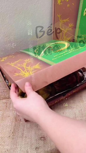 Video của Bếp Nhà Mỡ-ship tp Thanh Hoá (@bep.nha.mo) với bản nhạc Lullaby - Official Sound Studio