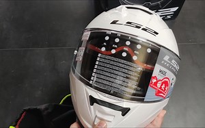 LS2 ff800头盔 开箱