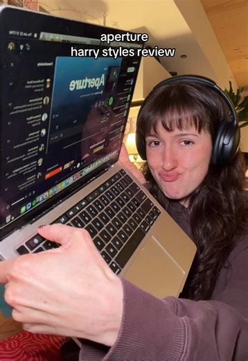 Harry Styles' New Song Inspires Funky Dance Moves