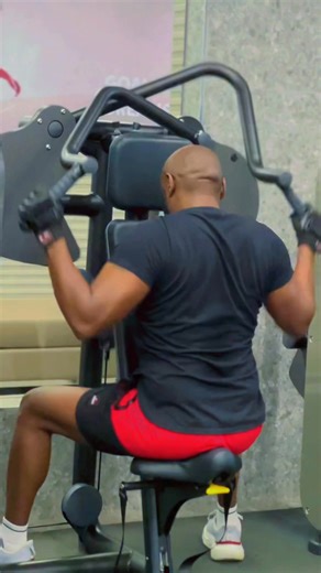 Hii baridi inataka tuu gym!! Odorless workout sponsored by African Magic Deodorant #fitnessjourney #movewithmwenda | Mwenda Thuranira