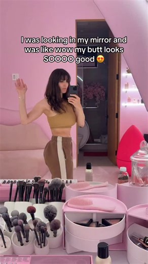 Rachel Levin on Instagram: "Why 😭"