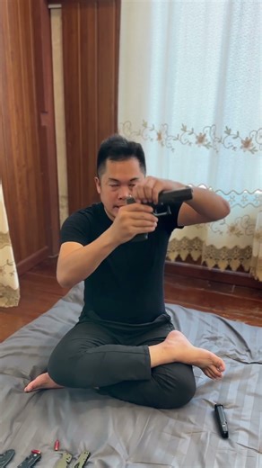 Easy disassembly of a GLOCK pistol