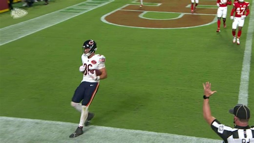 Tyson Bagent locates wide-open Joel Wilson for 3-yard TD connection