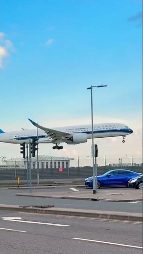 China Southern Airlines Airbus A350-941 coming from Beijing to landing 🛬 Heathrow Airport London