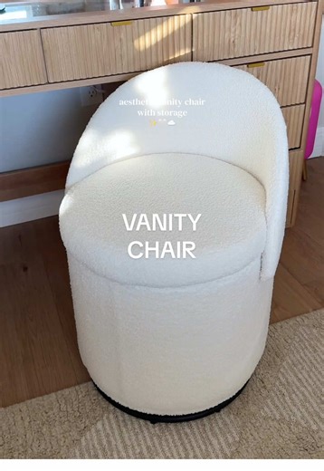 Dream Vanity Chair Setup for Your Aesthetic Room