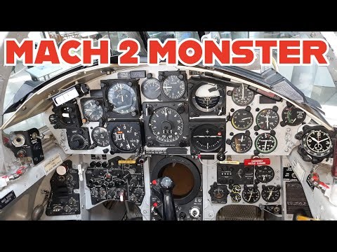Inside F-104 Starfighter: Cockpit & Waffen-Systeme erklärt ✈️💥 inklusive Bomben 
