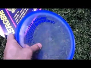 AEROBIE SUPERDISC - The World's Best Flying Disc - REVIEW