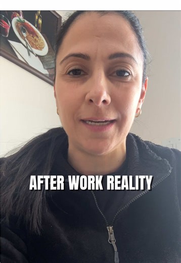 After-work reality. Came home from work with nothing ready to eat. This is when most people grab whatever’s easiest — fast food, snacks, anything they can find. So this is what I made instead. Simple. Healthy. Nutritious. Very quick to make — you don’t need to cook up a storm to eat healthy. What do you eat when you come home and there’s nothing ready? Keep it simple, keep it real. Christina Dynamite