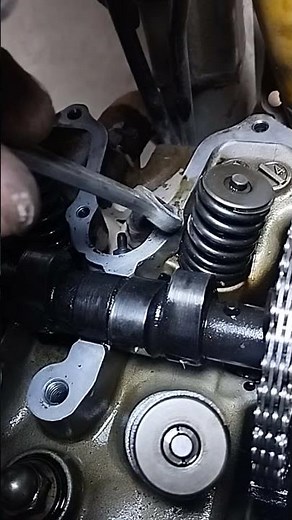 how to unscrew a broken bolt. lifehack check #shots #DIY